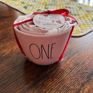 Rae Dunn Measuring Cups. New